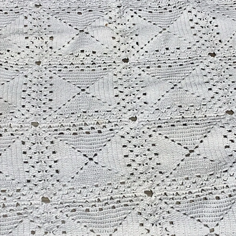 White Crochet heavy rectangular Tablecloth 37 x 44” vintage